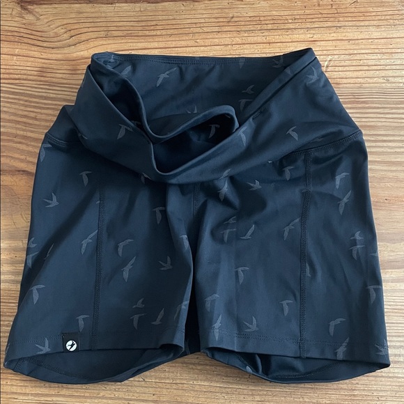 OISELLE Firecracker Reflective Shorts in size 4 - Picture 6 of 6